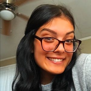 Meet your Posher, Isabella